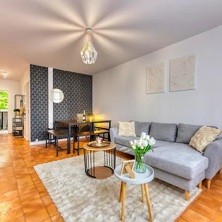 Appartement Familial Et Cozy - Wifi - Espace Travail- Parking Merignac  Exterior photo