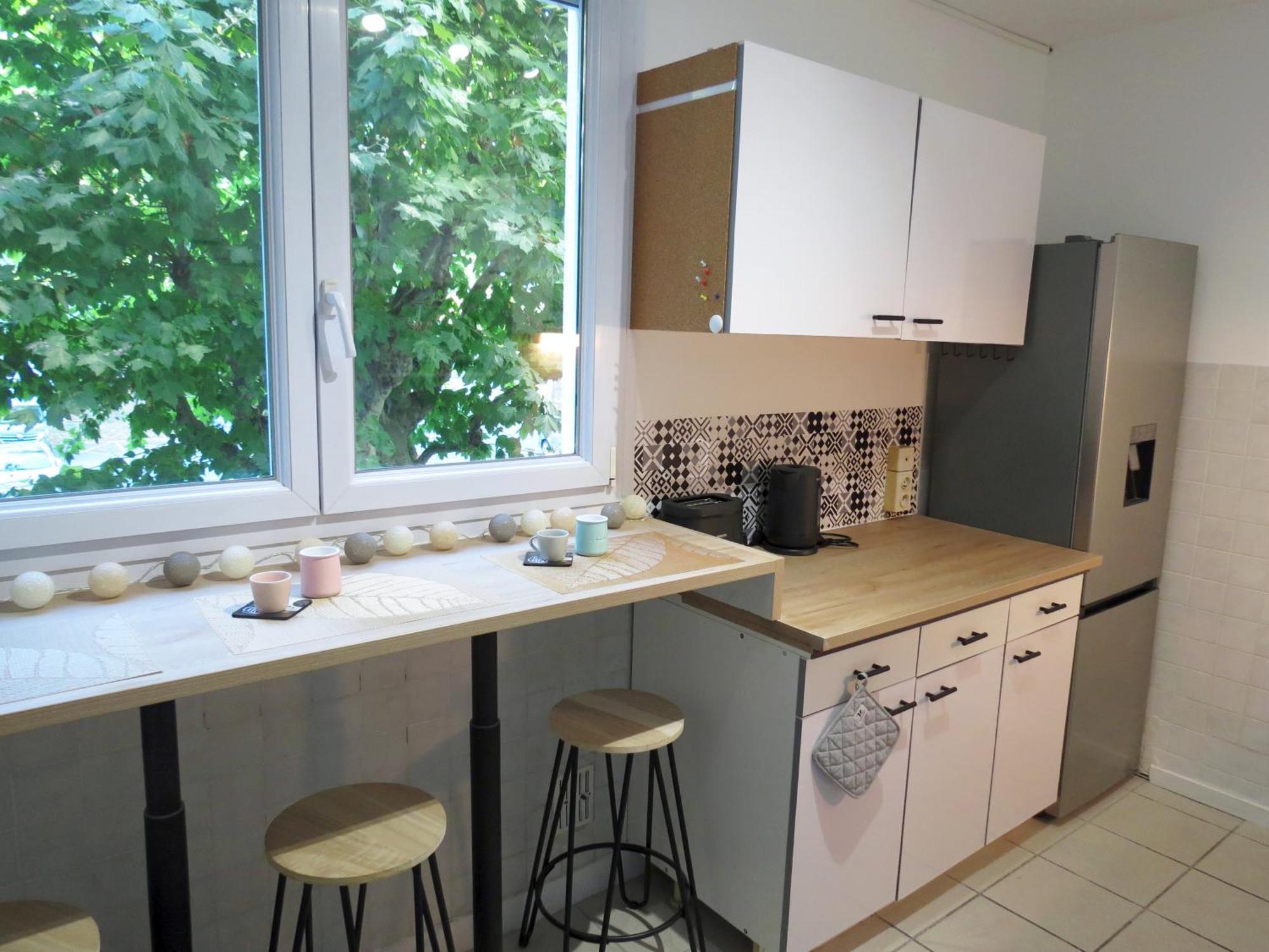 Familial Et Cozy - Wifi - Espace Travail- Parking *